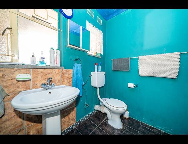 3 BEDROOM FREESTANDING FOR SALE IN MINNEBRON